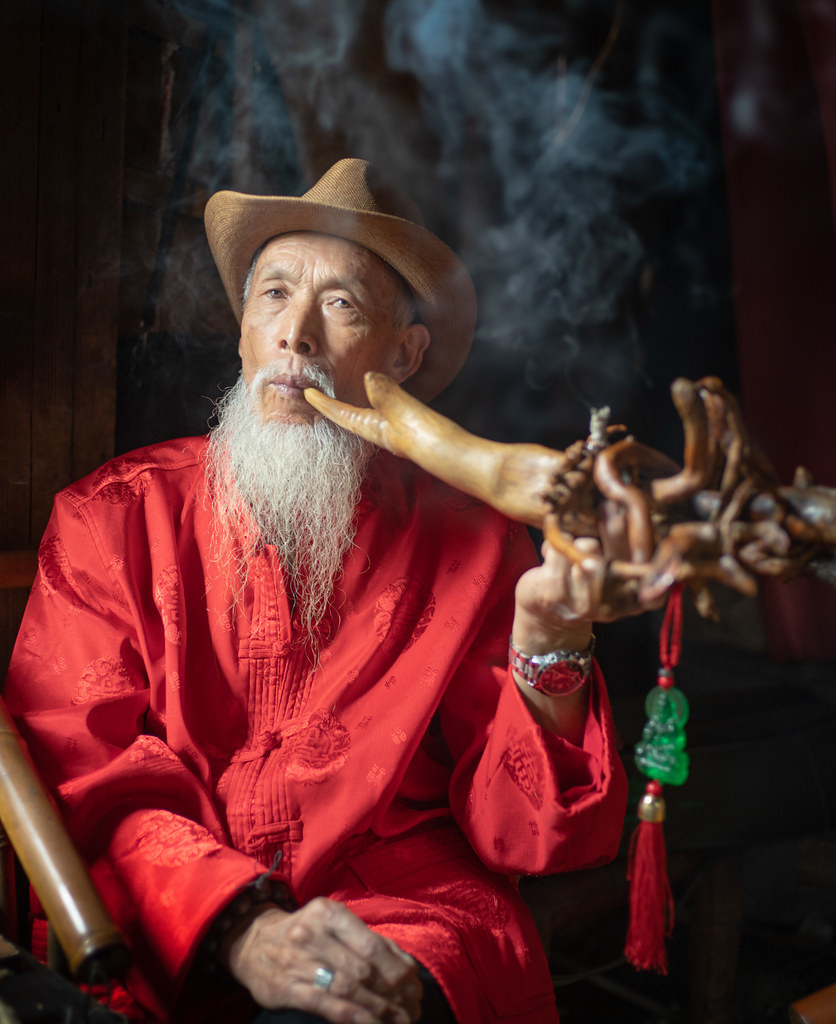 如何使用 Facebook 翻译实现跨境聊天翻译：Windows 客户端下载指南